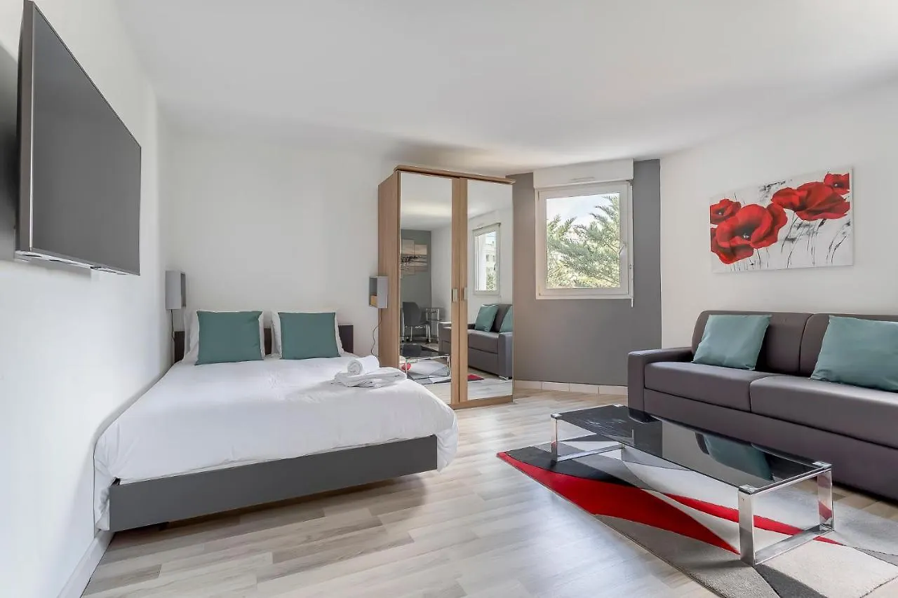 Studio Abondance - Proche Garemetrobus - Calme Apartment Lyon