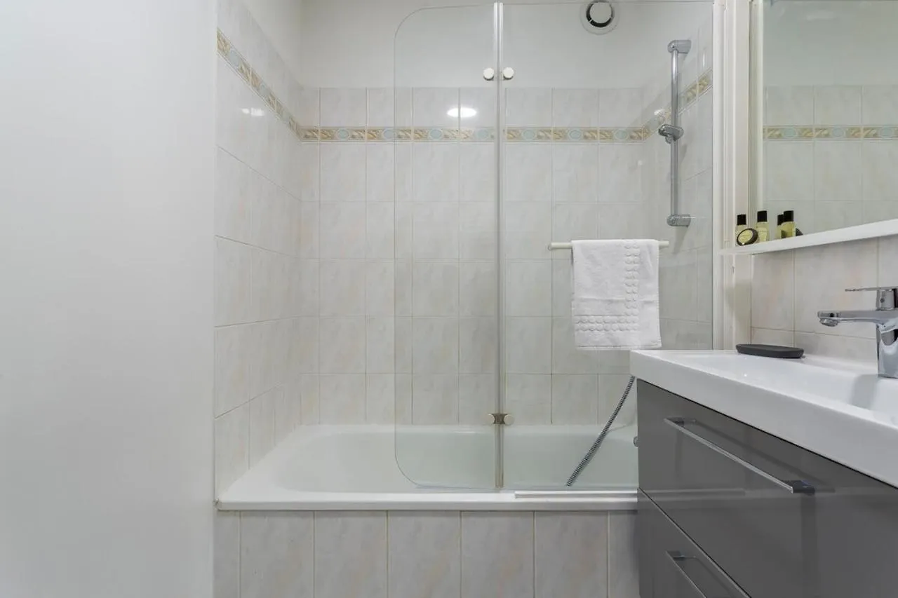 Studio Abondance - Proche Garemetrobus - Calme Apartment Lyon France